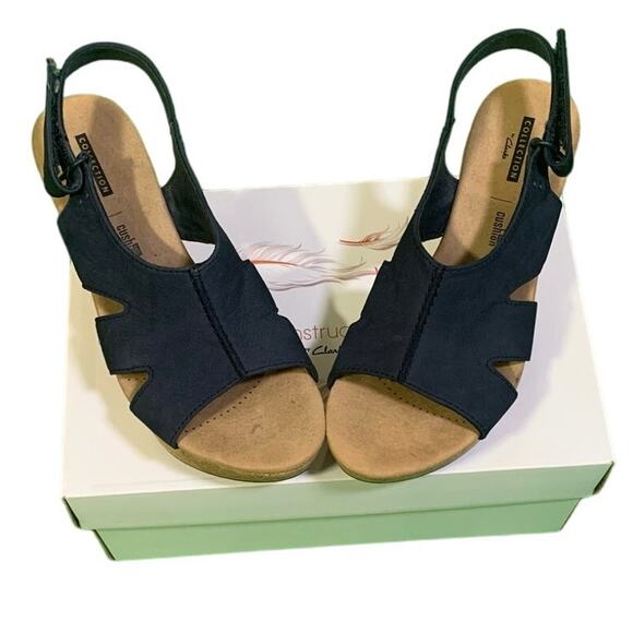 Unstructured by Clarks size 8.5 Un Roam Step sandal - Picture 2 of 12